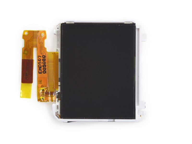 Imagem: Módulo do display Memory-in-Pixel JDI com cabo flex laranja de conexão.